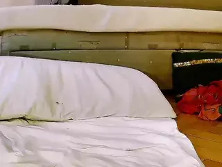 SquirtyMayaGold's Live Sex Cam Show