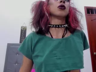 Triishaa's Live Sex Cam Show