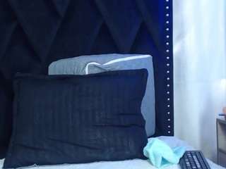 zoecurvy webcam