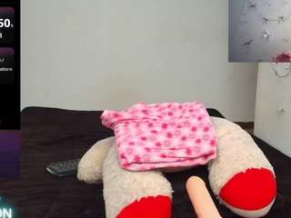 AIDAWILLIAM live cam preview