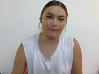 AIDAWILLIAM's Live Sex Cam Show