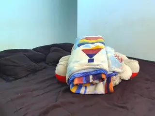 AIDAWILLIAM's Live Sex Cam Show