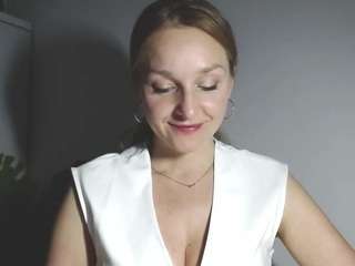 aliciagoddess85 live cam profile