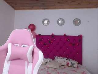 antonellasweetlittle Xhansterlive camsoda