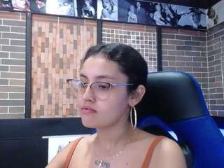 antonellasweetlittle webcam