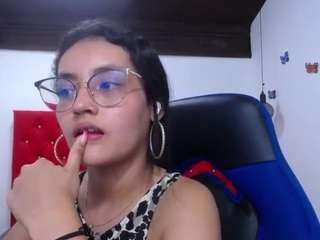 antonellasweetlittle webcam