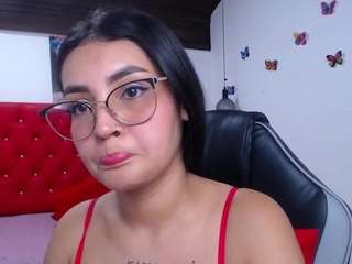 Live webcam model antonellasweetlittle on Soda Cams