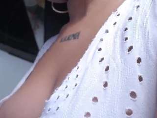 antonellasweetlittle Live Webcam on CamSoda