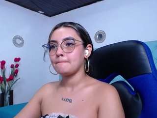 antonellasweetlittle live cam profile