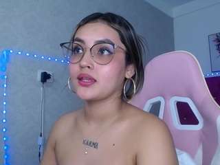 antonellasweetli... Live Webcam on CamSoda