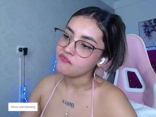 This model is live right now. antonellasweetlittle