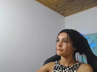 AntonellaSweetlittle's Live Sex Cam Show