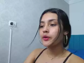 AntonellaSweetlittle's Live Sex Cam Show