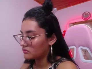 Kathe-Mills235's Live Sex Cam Show