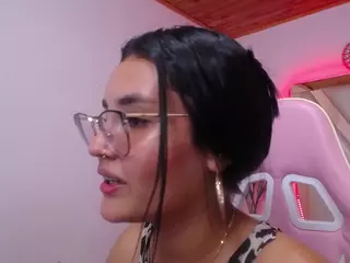 Kathe-Mills235's Live Sex Cam Show