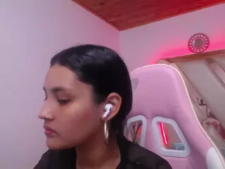 Kathe-Mills235's Live Sex Cam Show