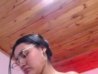 Kathe-Mills235's Live Sex Cam Show