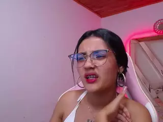 Kathe-Mills235's Live Sex Cam Show