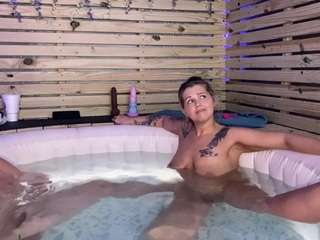 backitupwrennd Live Webcam on CamSoda