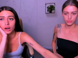 domi-shy's Live Sex Cam Show