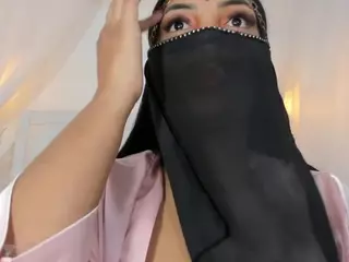 Kaiiraa's Live Sex Cam Show