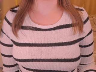 kira-m's CamSoda show and profile