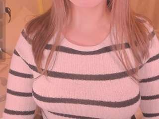 le modèle kira-m est en webcam porno dans un show sur le site camsoda, il possède les tags suivants: ass,pov,twerk,tease,strip,spanking,spank,shaved pussy,sexting,sex-toys,asshole,pussy,normal,natural,lush,green eyes,flashing,fingers,feet,control