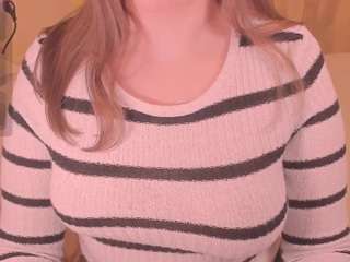 kira-m's CamSoda show and profile