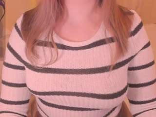 kira-m's CamSoda show and profile