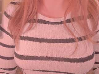 kira-m's CamSoda show and profile