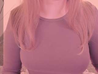 le modèle kira-m est en webcam porno dans un show sur le site camsoda, il possède les tags suivants: ass,pov,twerk,tease,strip,spanking,spank,shaved pussy,sexting,sex-toys,asshole,pussy,normal,natural,lush,green eyes,flashing,fingers,feet,control