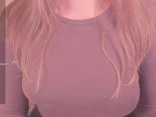 Ce modèle est en direct maintenant. kira-m