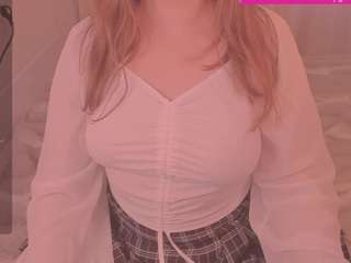 kira-m live webcam show