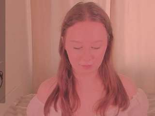 kira-m live webcam show