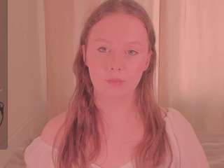kira-m live webcam show