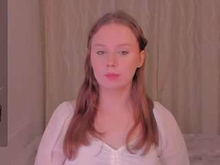 kira-m live webcam show