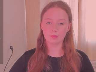 kira-m live webcam show