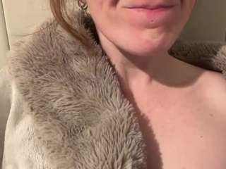 naughty-rosie live cam preview