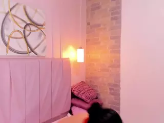Nikki-Butt's Live Sex Cam Show