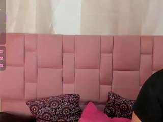 samantha-blck from CamSoda is Freechat