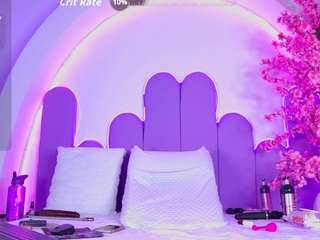 AuraRoss live webcam show