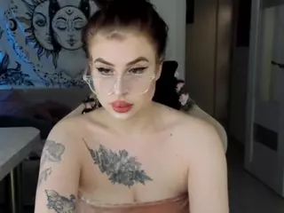 ClaireCastiel's Live Sex Cam Show