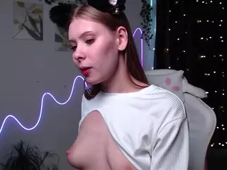 elliediaz's Live Sex Cam Show