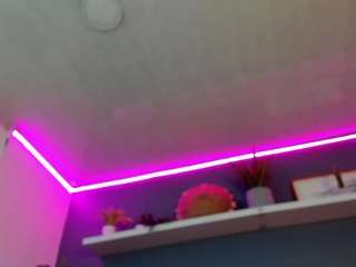 mady-madison from CamSoda is Freechat