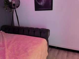 mady-madison live cam profile