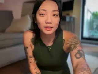 aznbunnybaby's Live Sex Cam Show