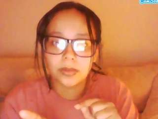 bigvibing's CamSoda show and profile