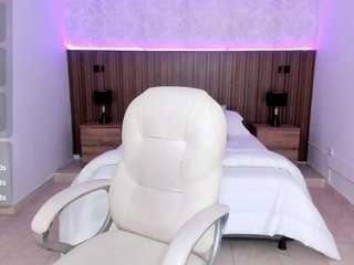 karlaa-james's CamSoda show and profile