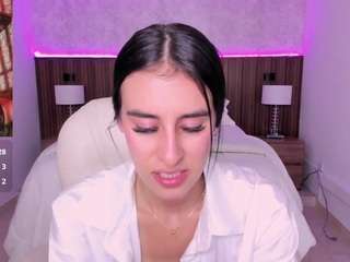 karlaa-james's live room