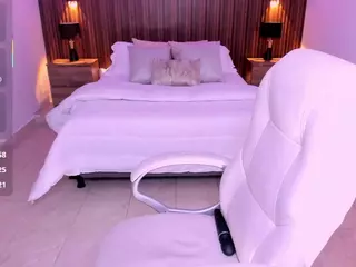 karlaa-james's Live Sex Cam Show